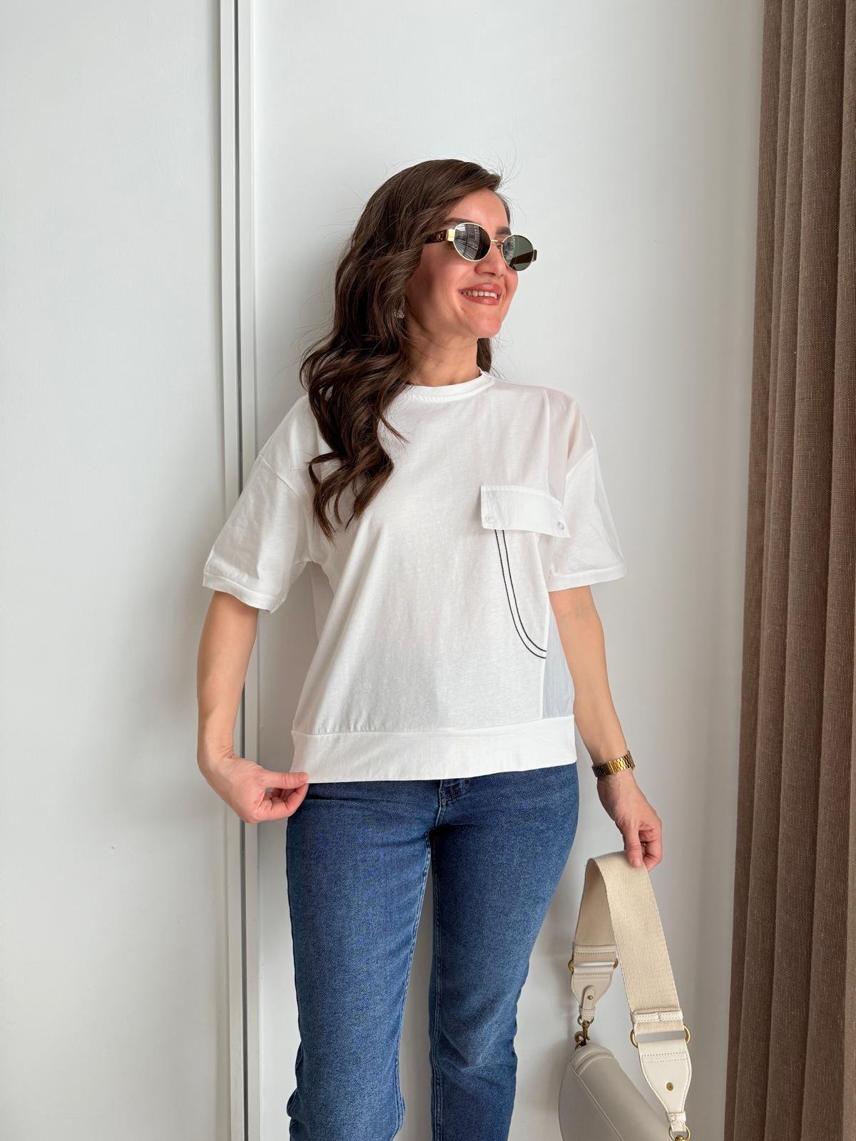 Beyaz Bisiklet Yaka Cep Kapak Detaylı Tshirt 29648