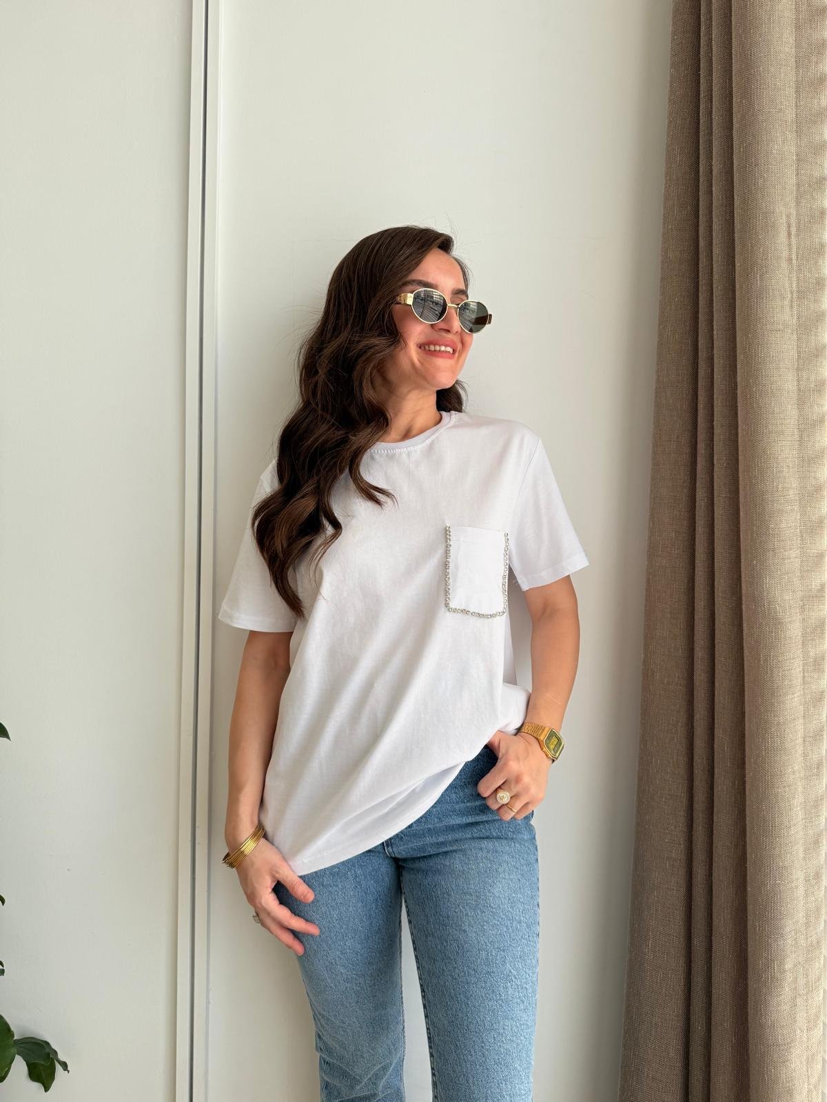 Beyaz Cep Taş Detaylı Tshirt 2224