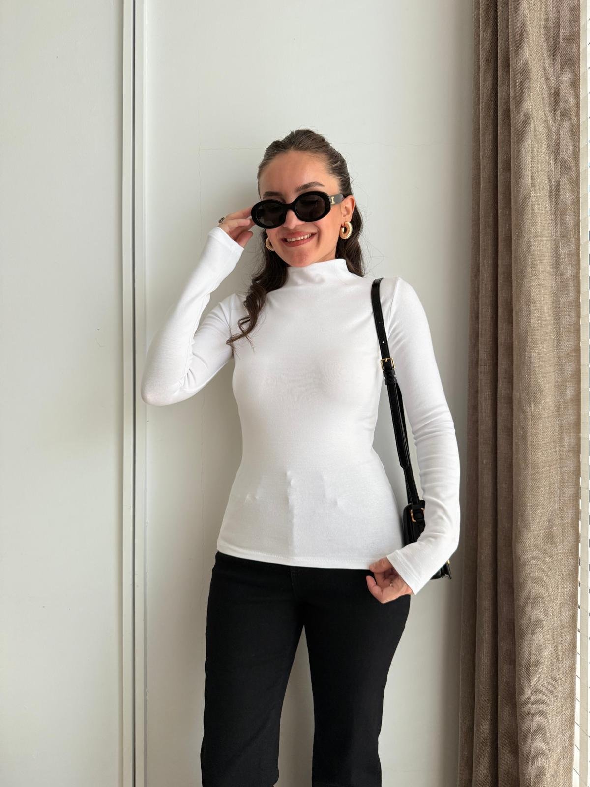 Beyaz Dik Yaka Bluz 31433