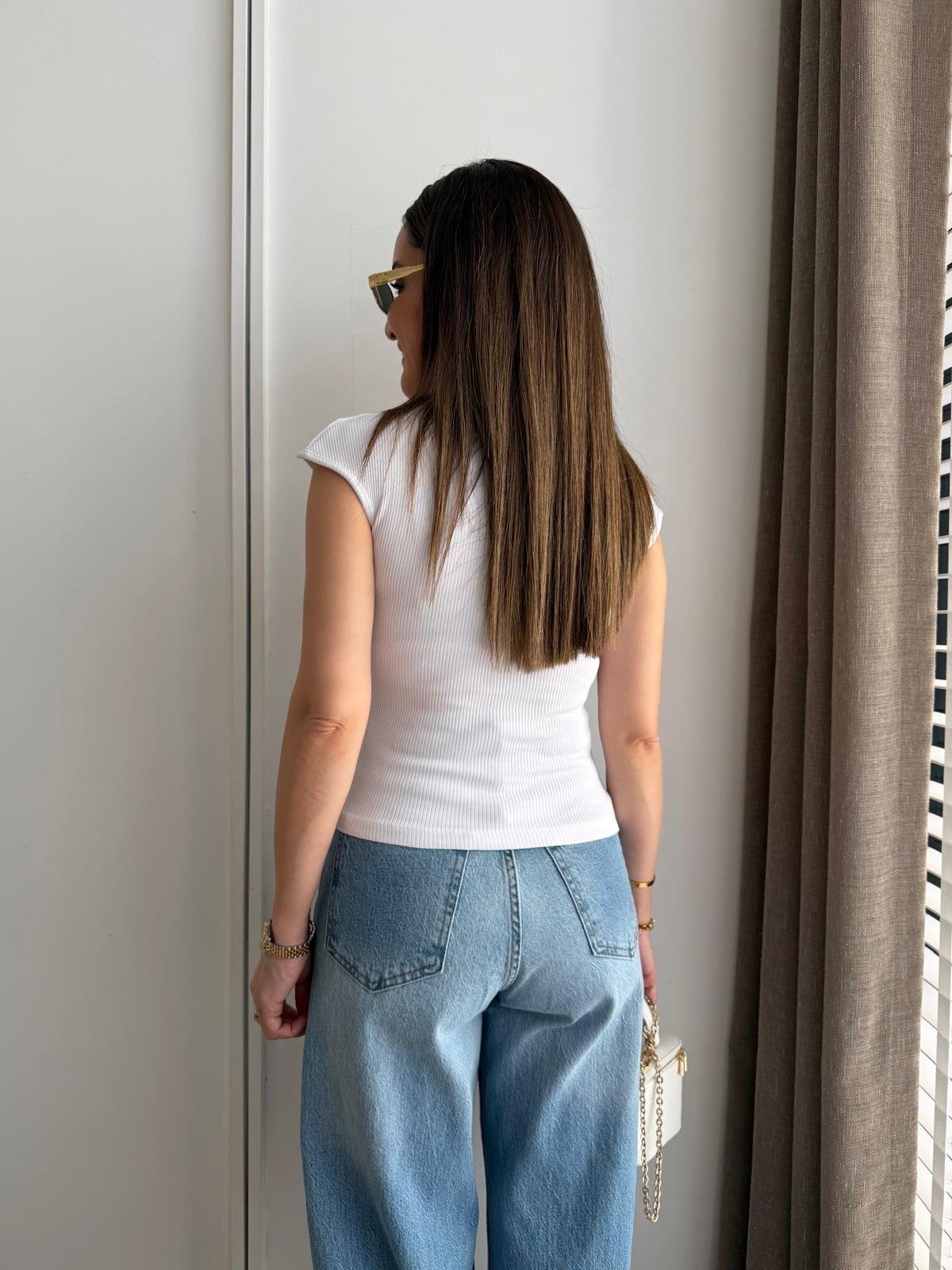 Beyaz Gold Düğmeli Fitilli Kısa Kol Tshirt 31887