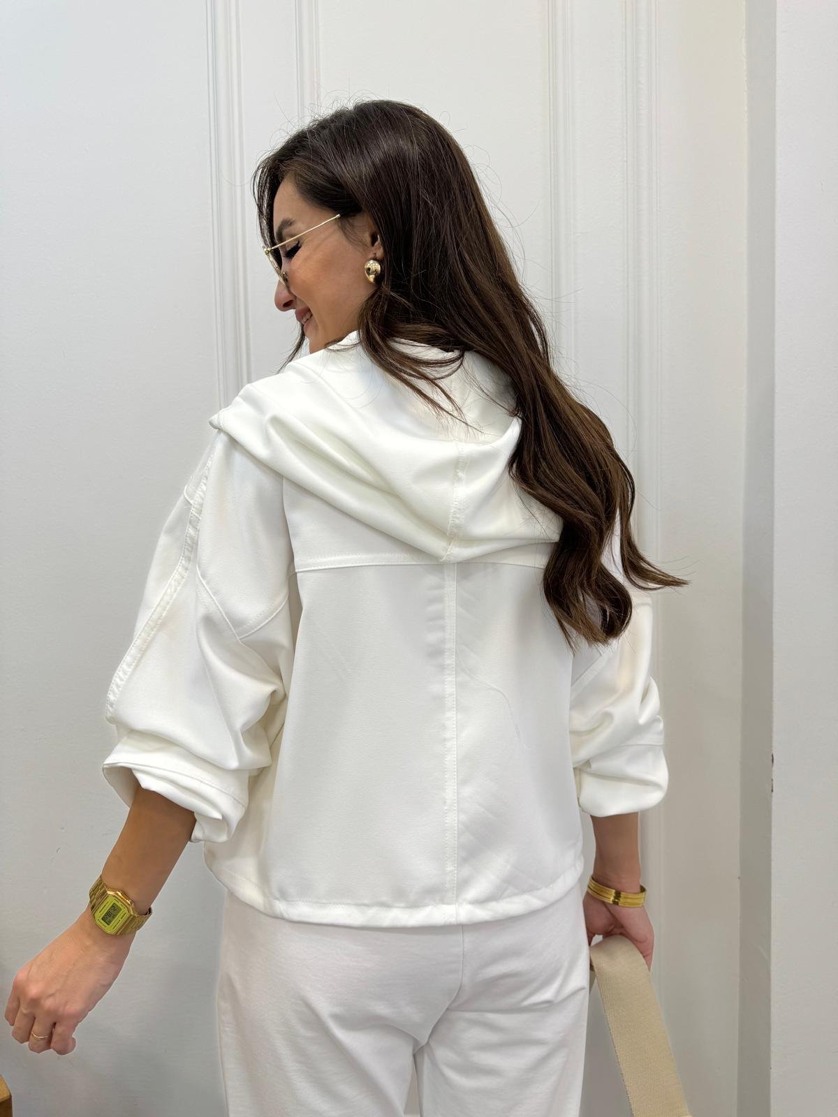 Beyaz İki İplik Gizli Düğme Detaylı Sweatshirt 01529
