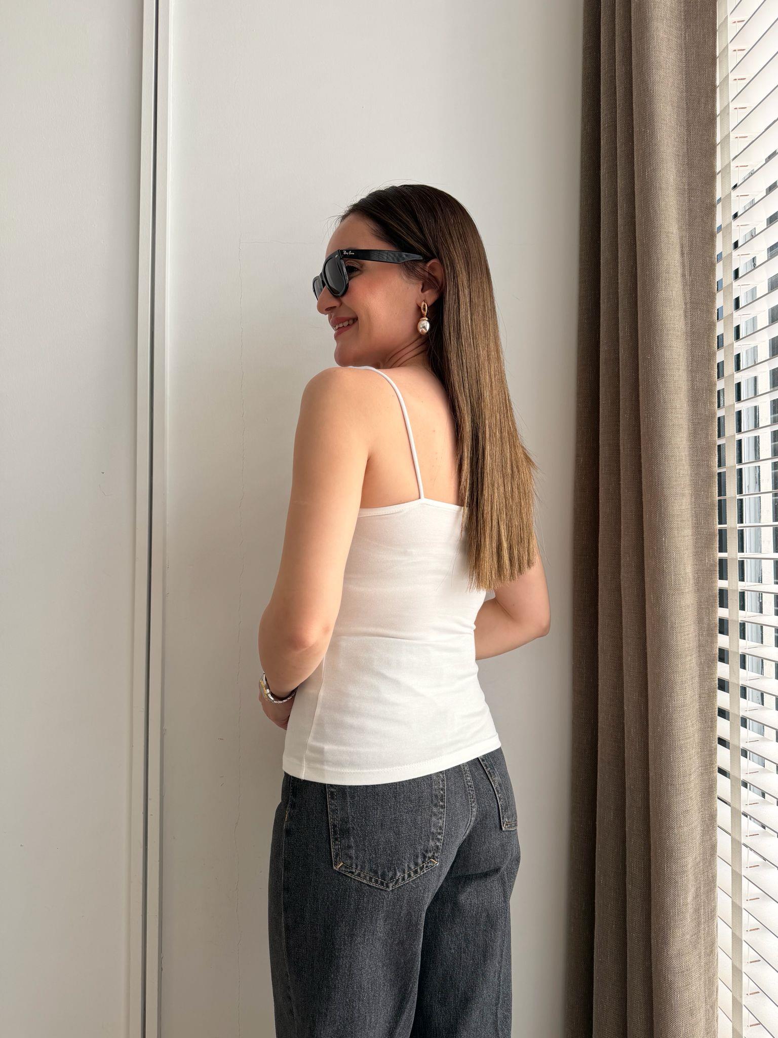 Beyaz Kare Yaka İp Askılı Atlet 17660