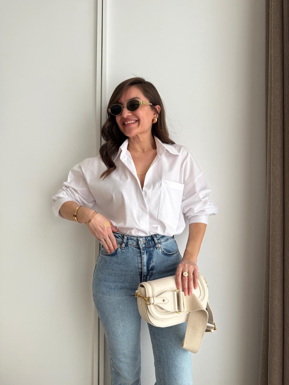 Beyaz Kol Manşetli Cepli Oversize Gömlek 5260