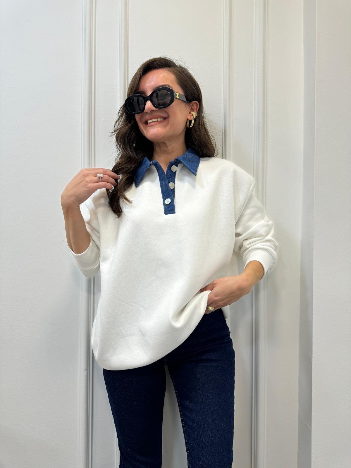 Beyaz Kot Yaka Detaylı Sweatshırt 110032