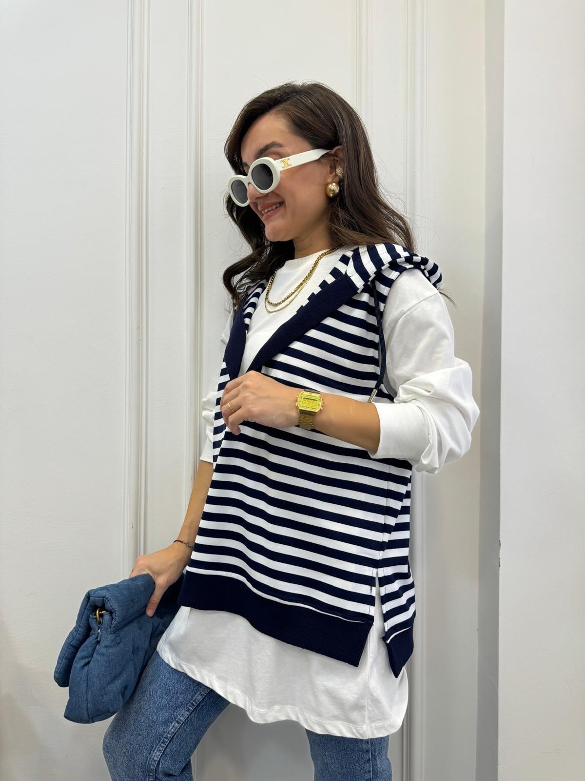 Beyaz Lacivert Çizgili Kapşonlu Sweatshirt 35203