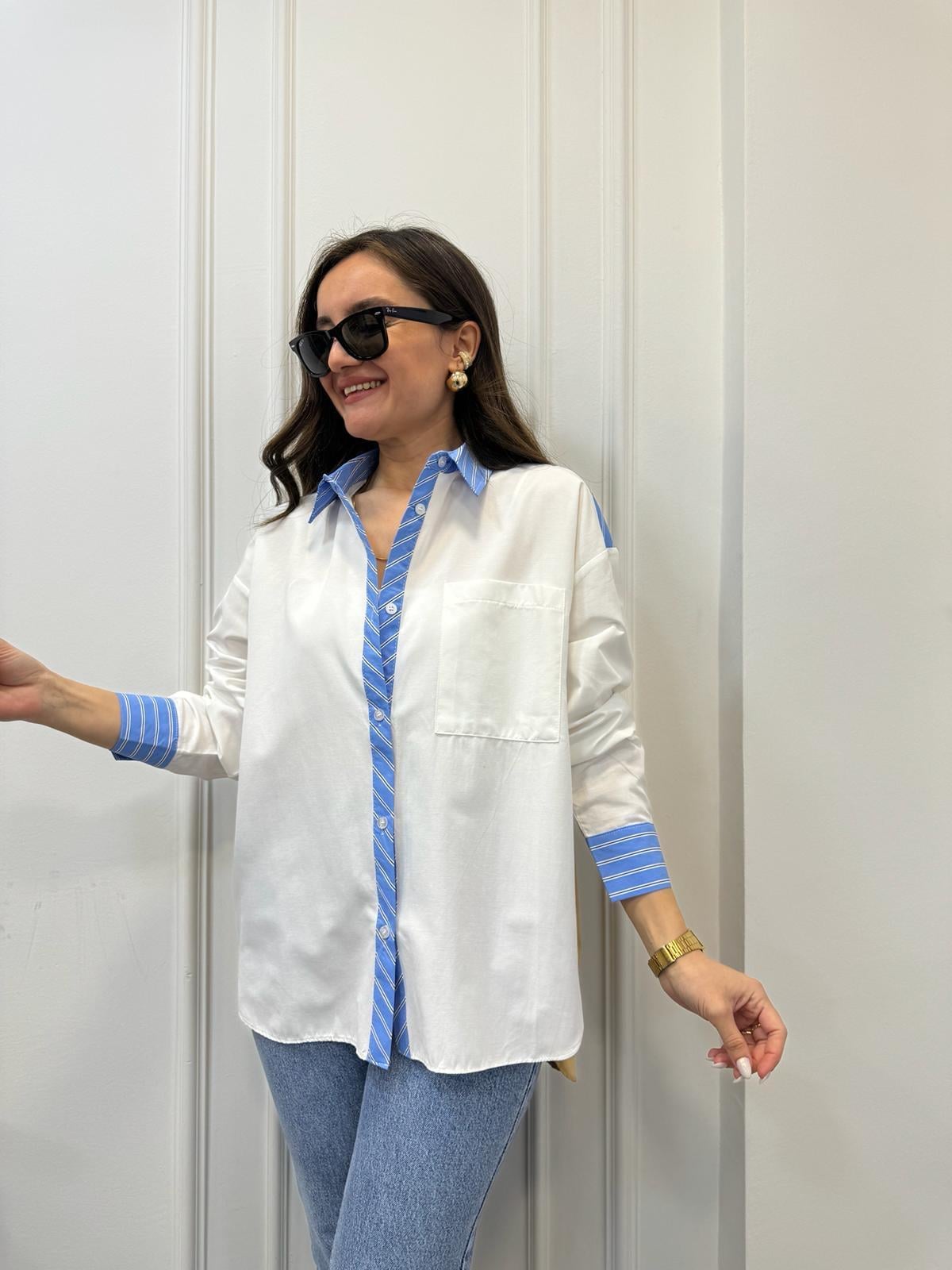 Beyaz Mavi Çizgili Arkası Taba Tasarım Gömlek 28511