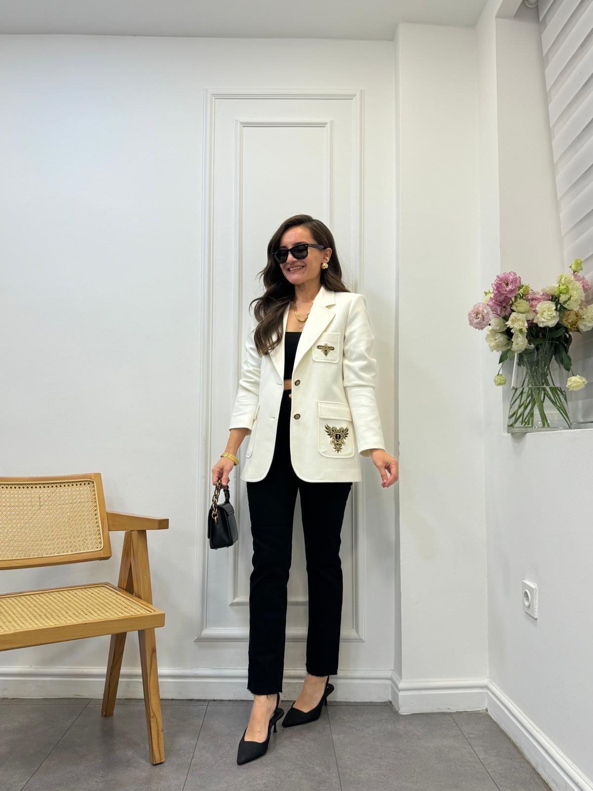 Beyaz Nakış İşlemeli Tasarım Blazer Ceket 28931