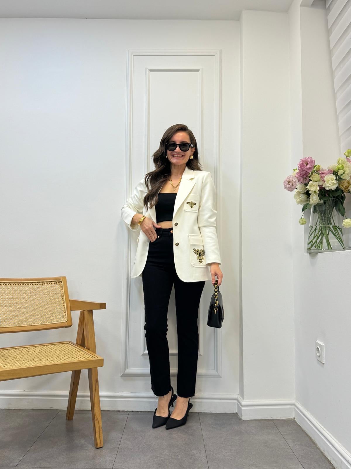 Beyaz Nakış İşlemeli Tasarım Blazer Ceket 28931