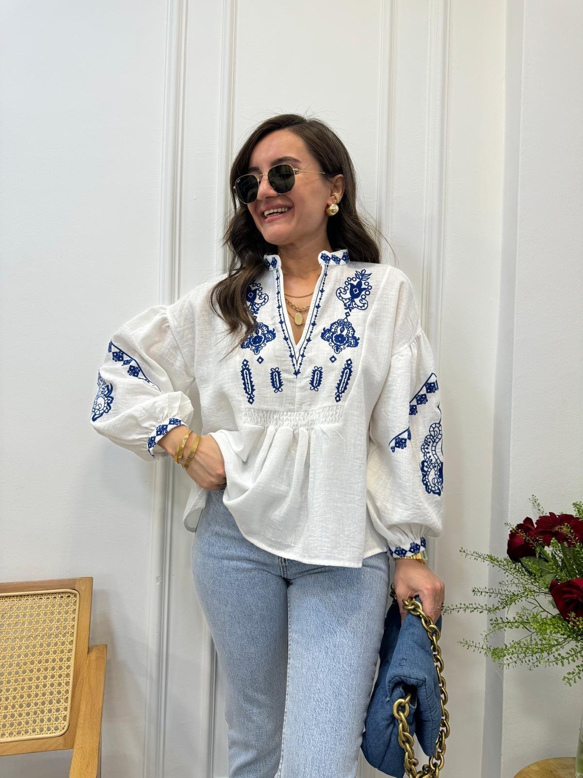 Beyaz Nakışlı Keten Bluz 0083