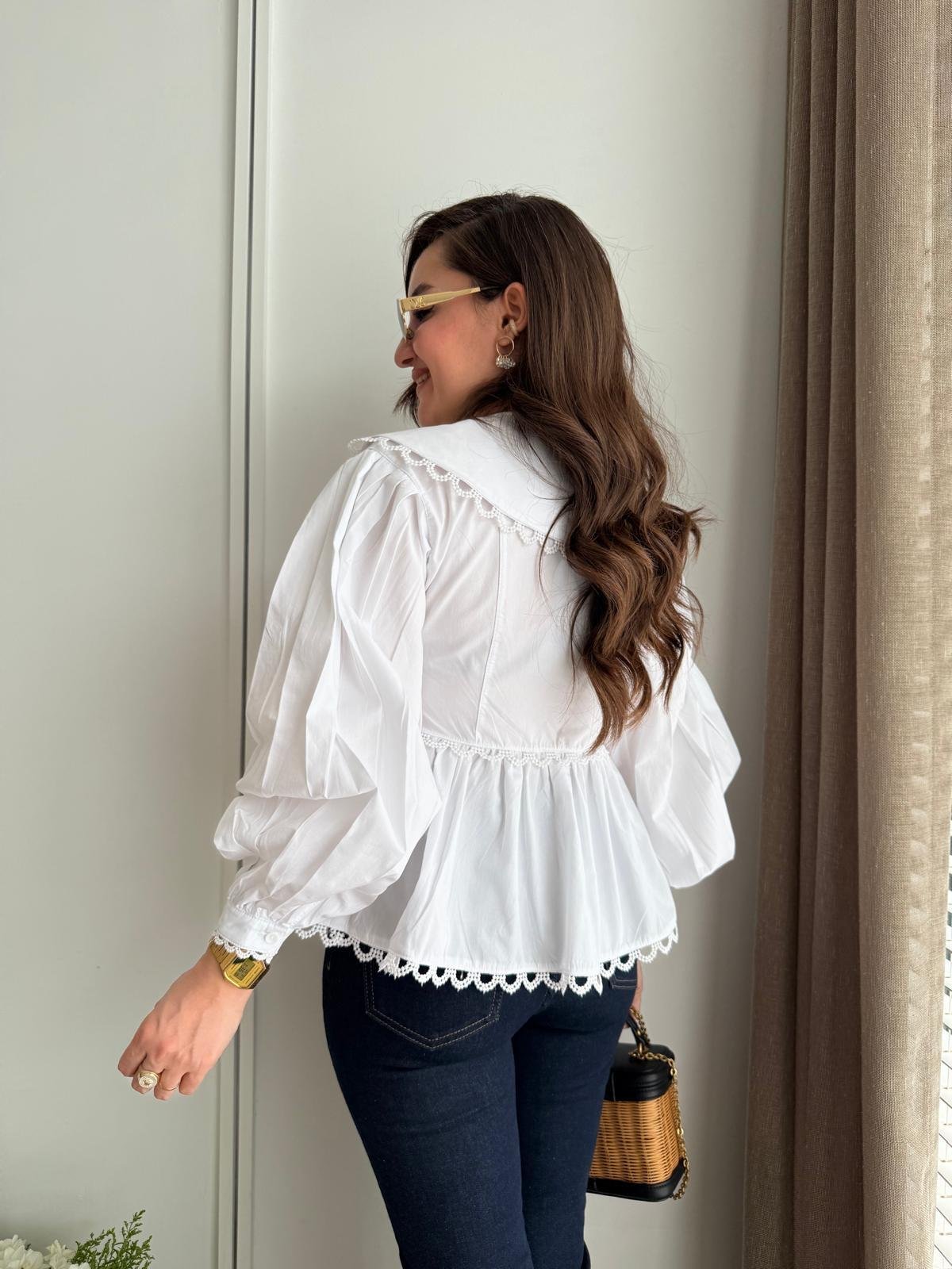 Beyaz Önü Bağlamalı Dantelli Poplin Gömlek 36133
