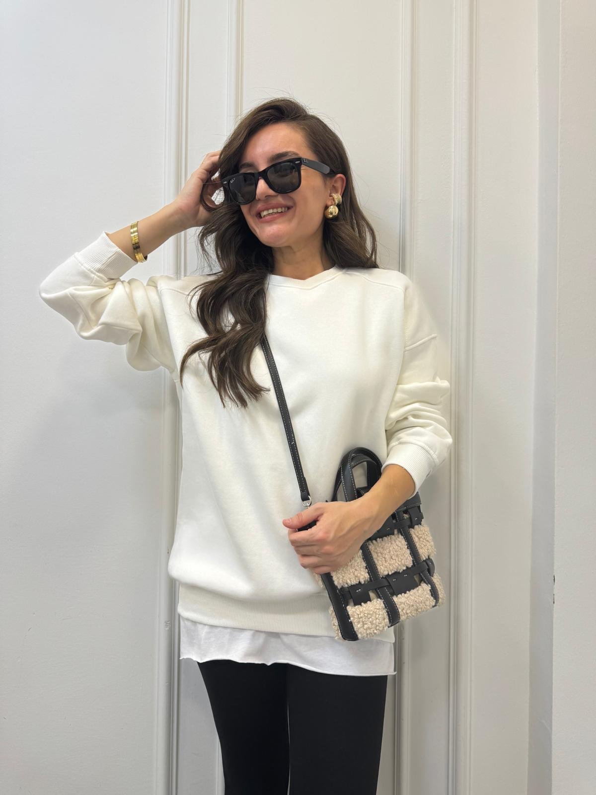 Beyaz Oversize Bisiklet Yaka Sweatshırt 7912
