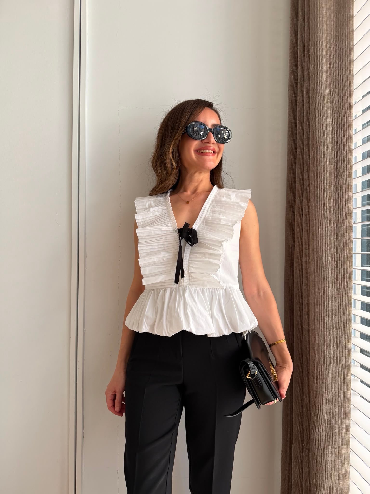 Beyaz Pilise Yaka Detaylı Bluz 4052
