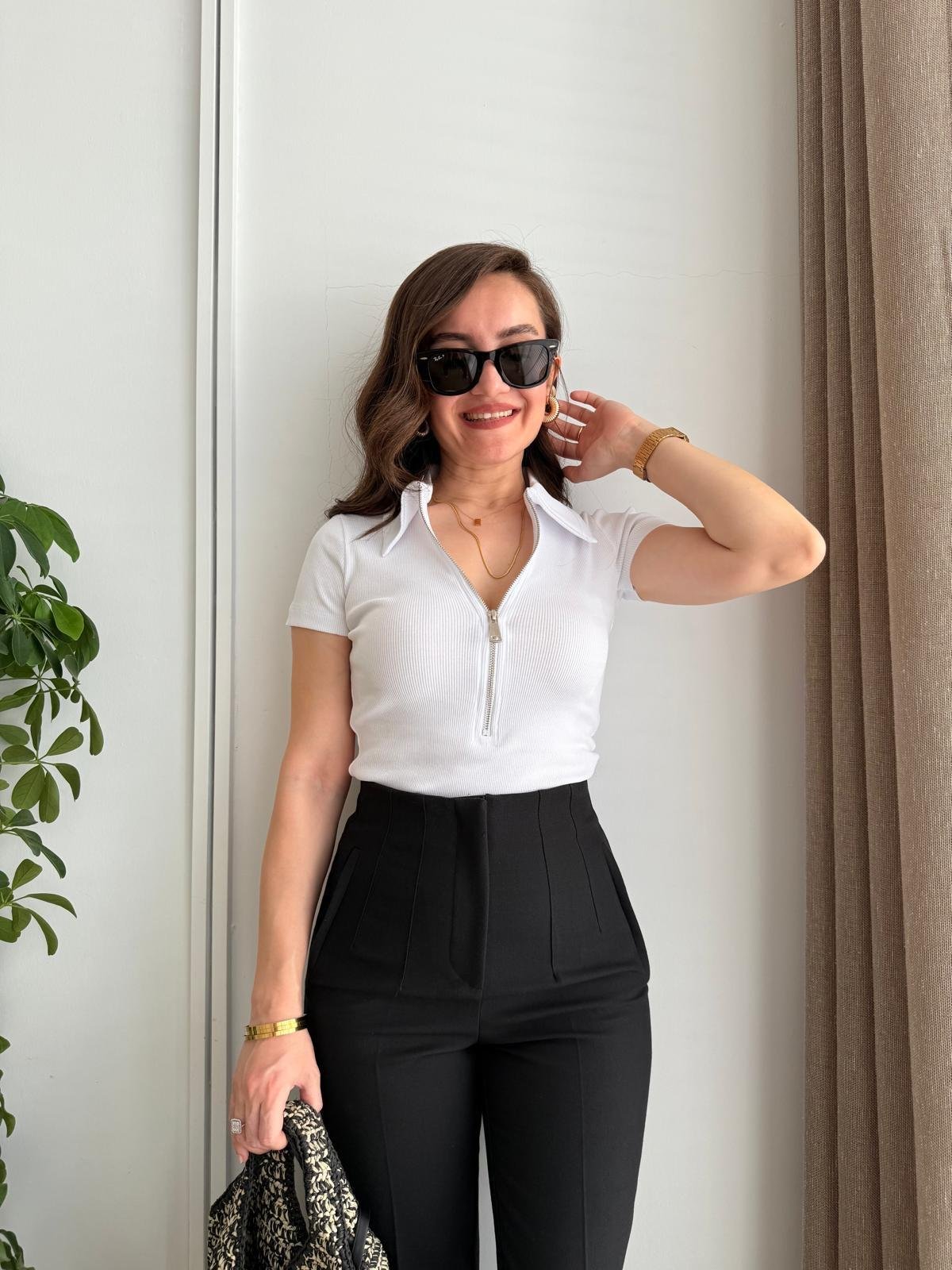 Beyaz Polo Yaka Fermuarlı Kısa Kol Tshirt 251082