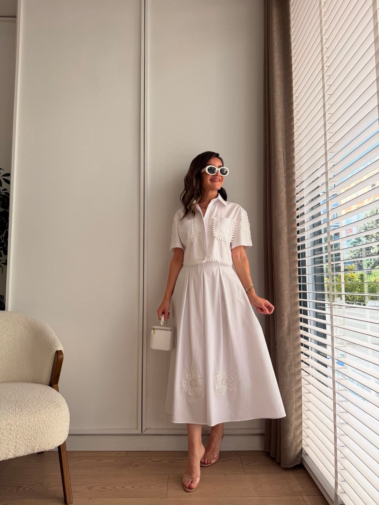 Beyaz Taşlı Fisto İşlemeli Premium Takım 6024