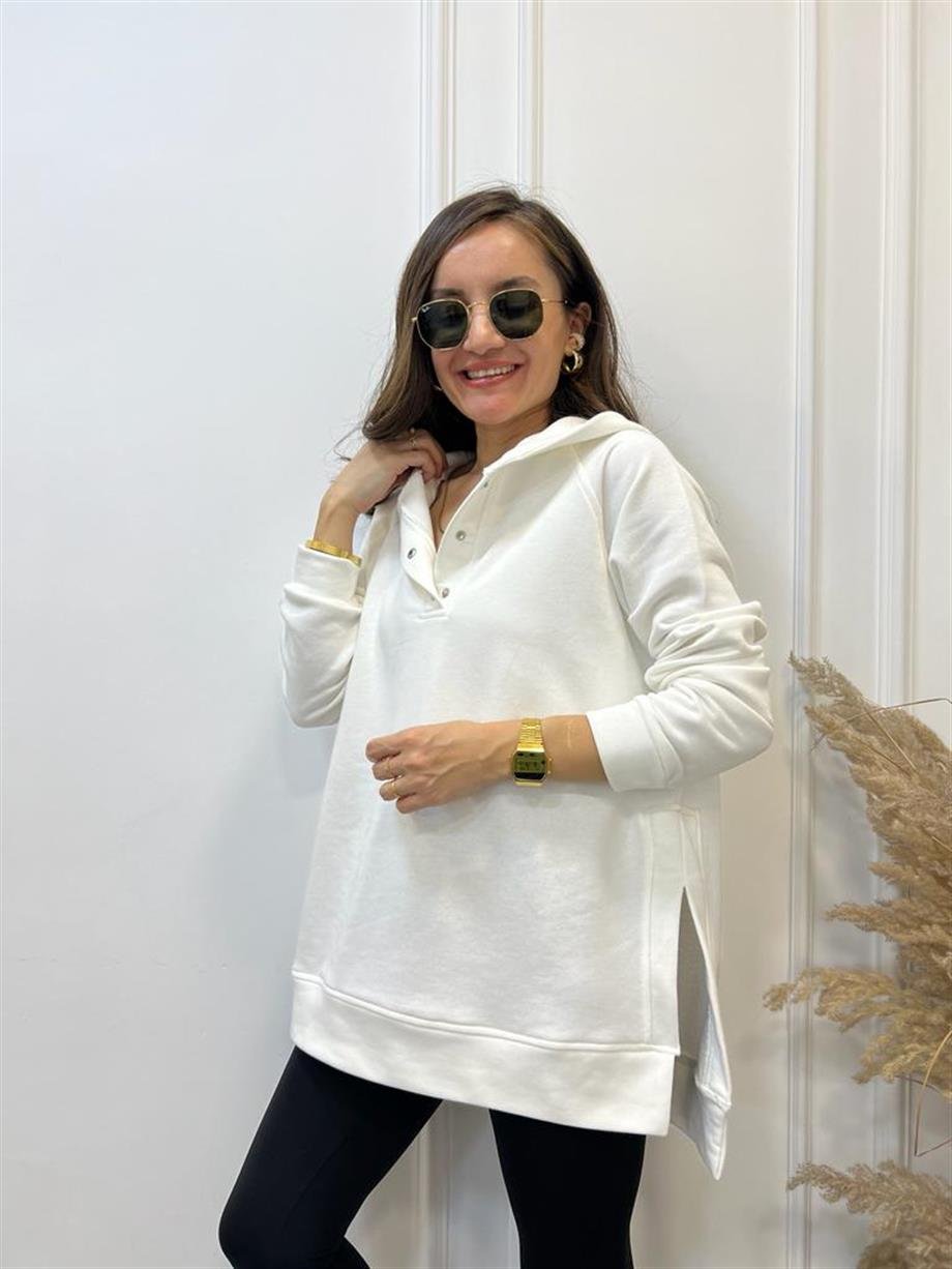 Beyaz Yandan Yırtmaçlı Çıtçıtlı Kapüşonlu Sweatshirt 5048