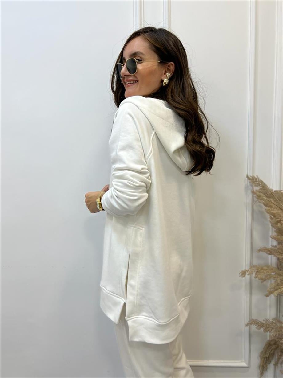 Beyaz Yandan Yırtmaçlı Çıtçıtlı Kapüşonlu Sweatshirt 5048