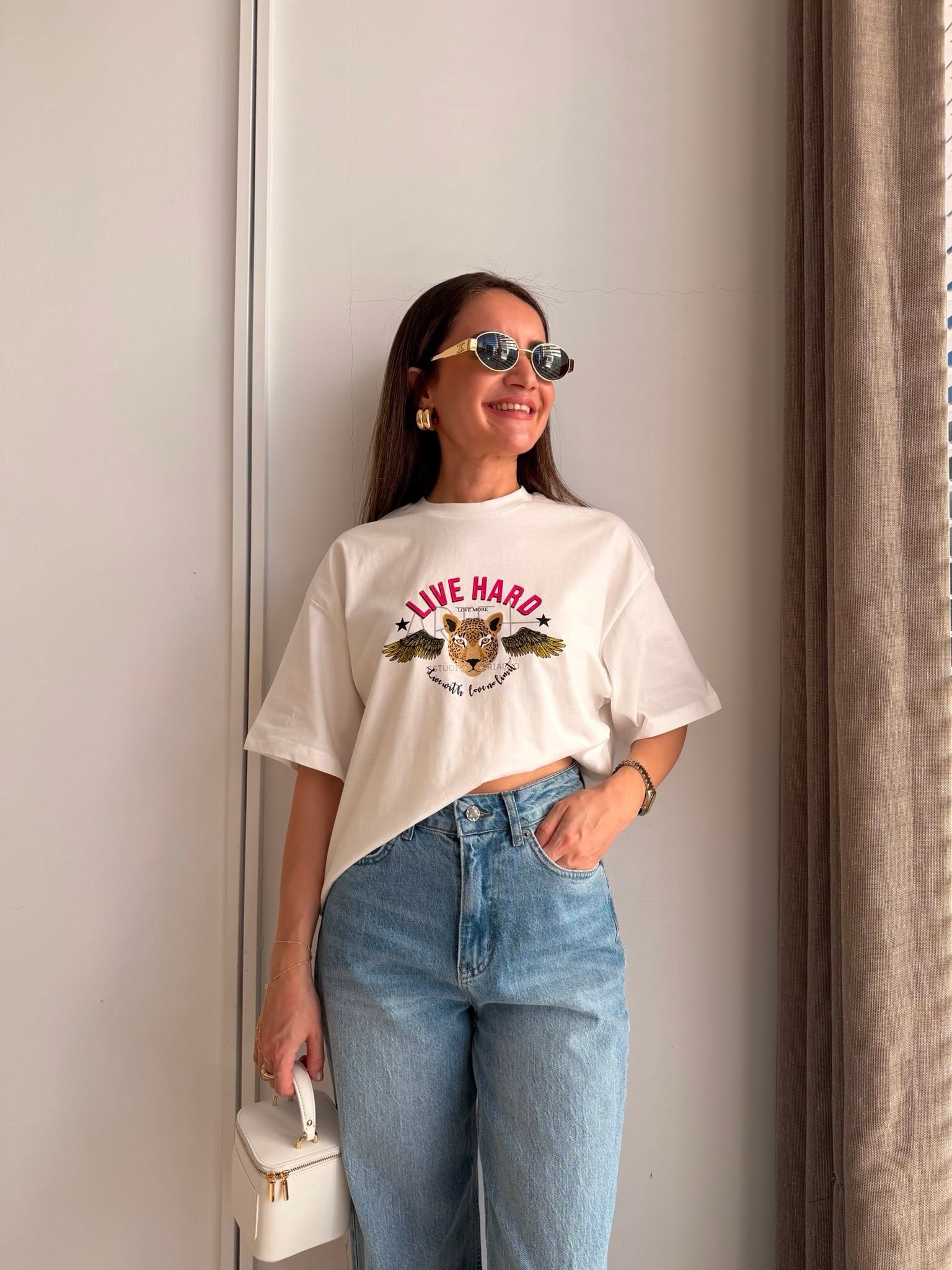 Beyaz Yazı Detaylı Desenli Tshirt 22915