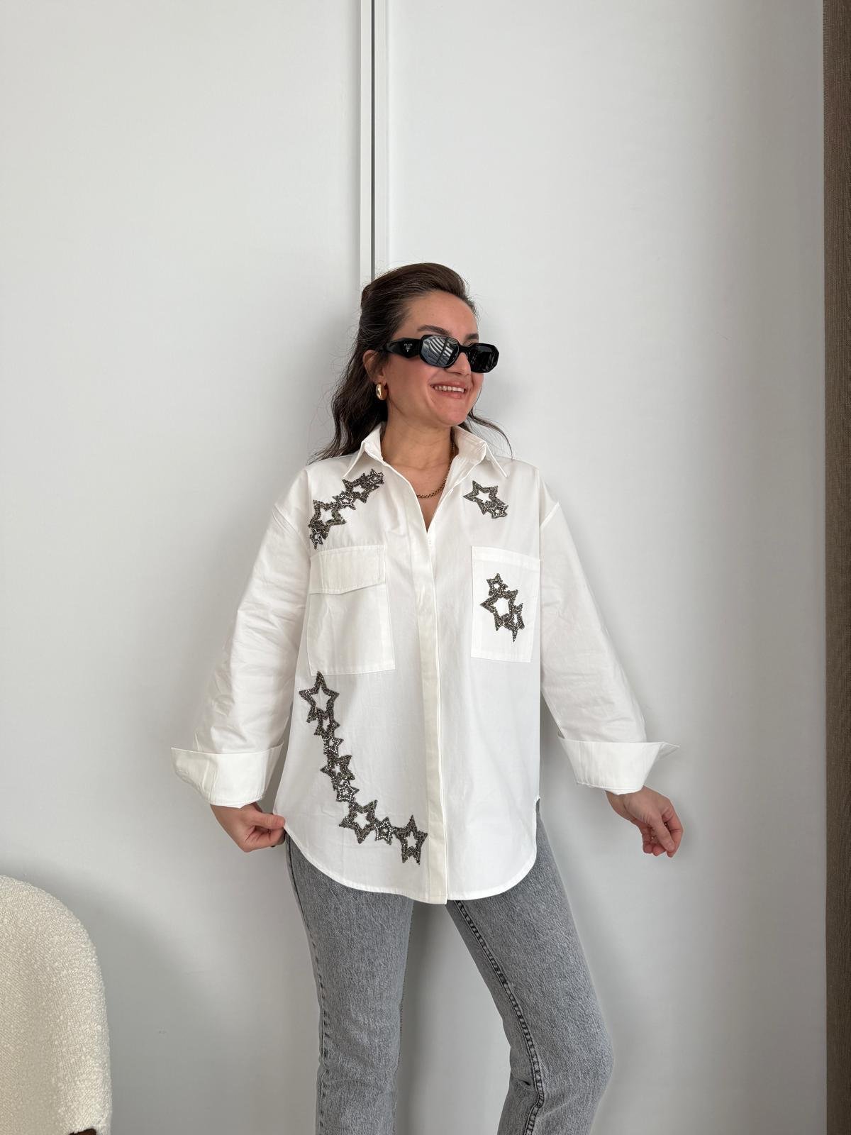 Beyaz Yıldız İşlemeli Poplin Gömlek 35761