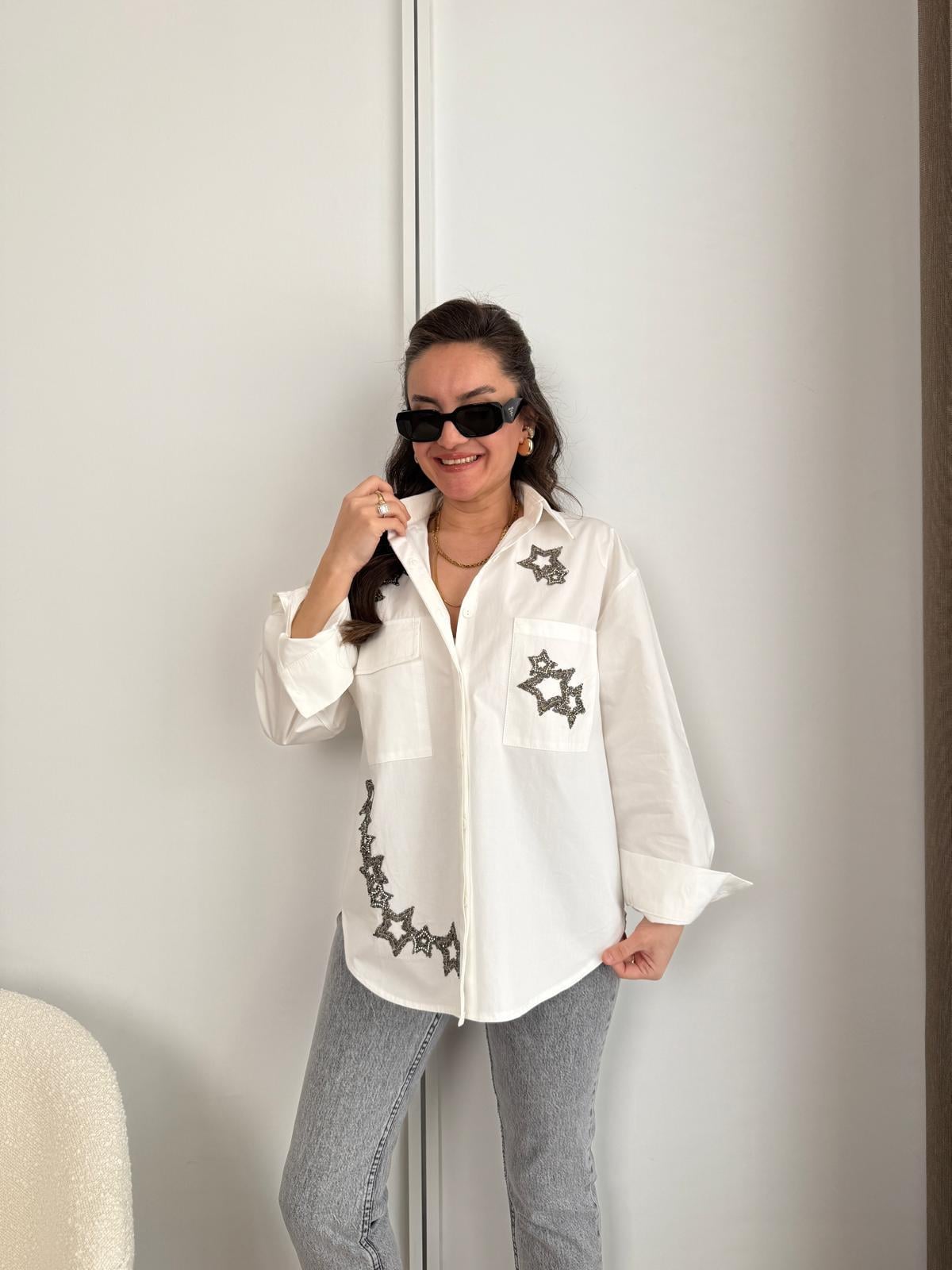 Beyaz Yıldız İşlemeli Poplin Gömlek 35761