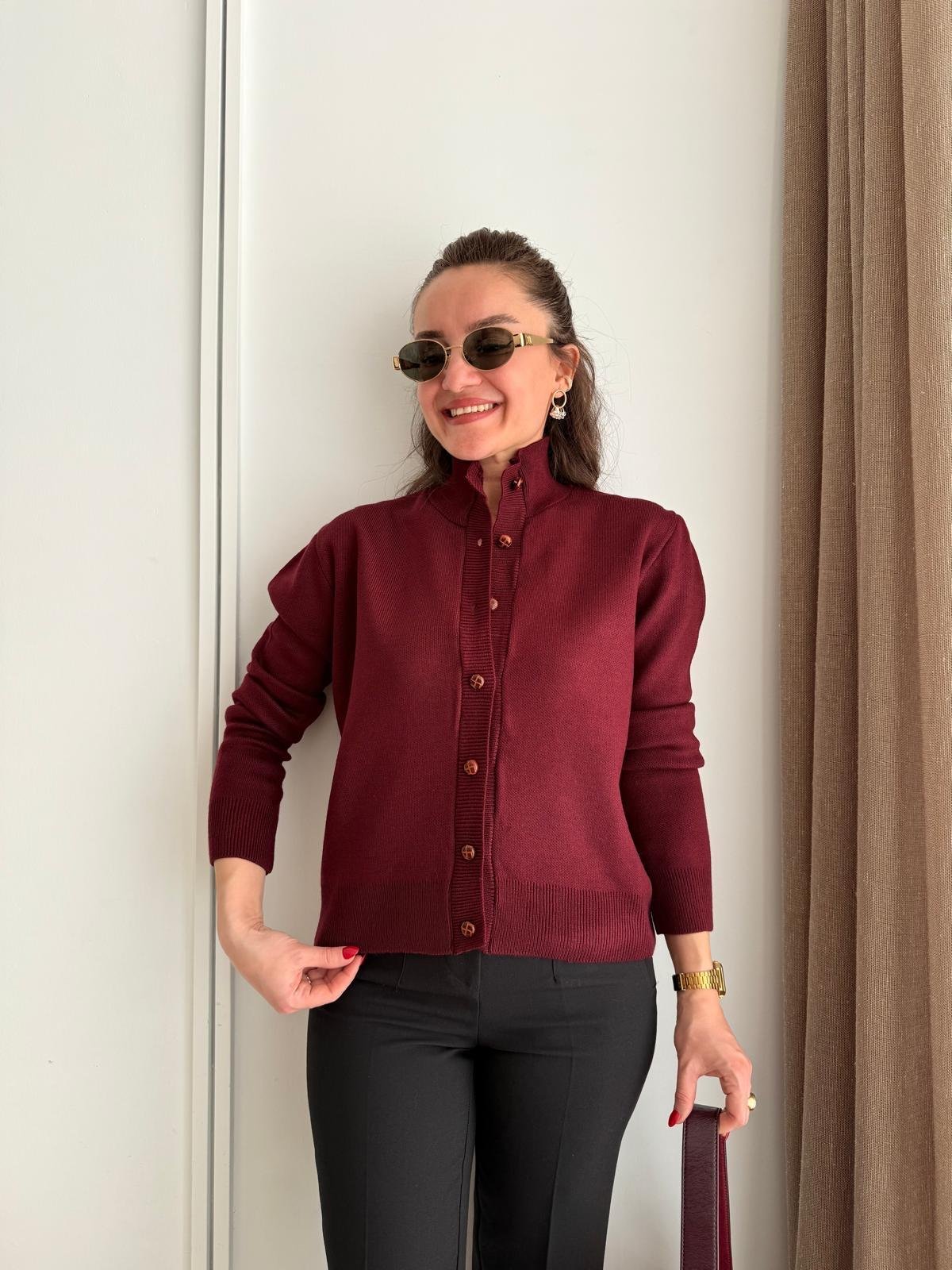 Bordo Dik Yaka Düğmeli Triko Hırka 241147