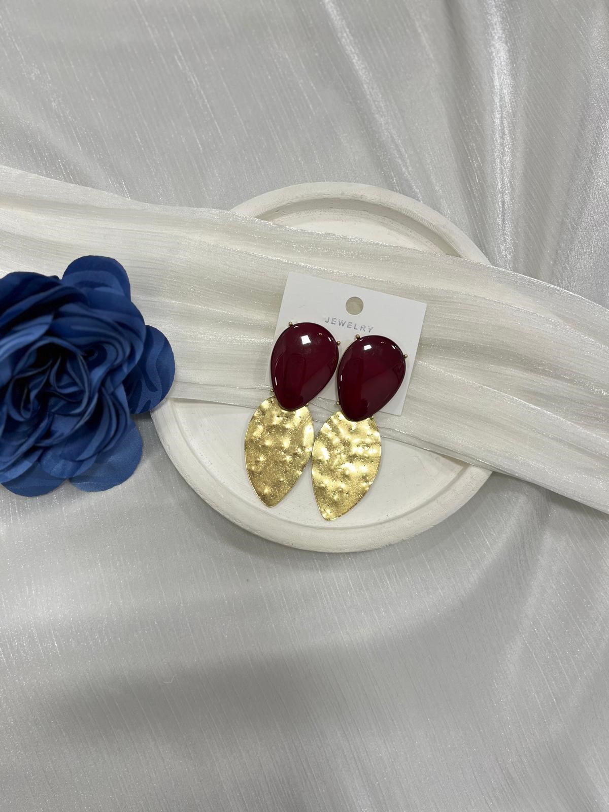 Bordo Gold Sallantılı Küpe KP08