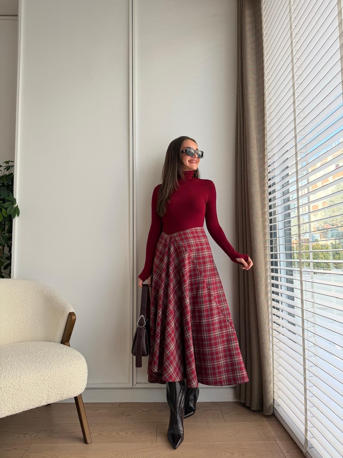 Bordo İnce Pile Detaylı Ekoseli Midi Boy Etek 0377