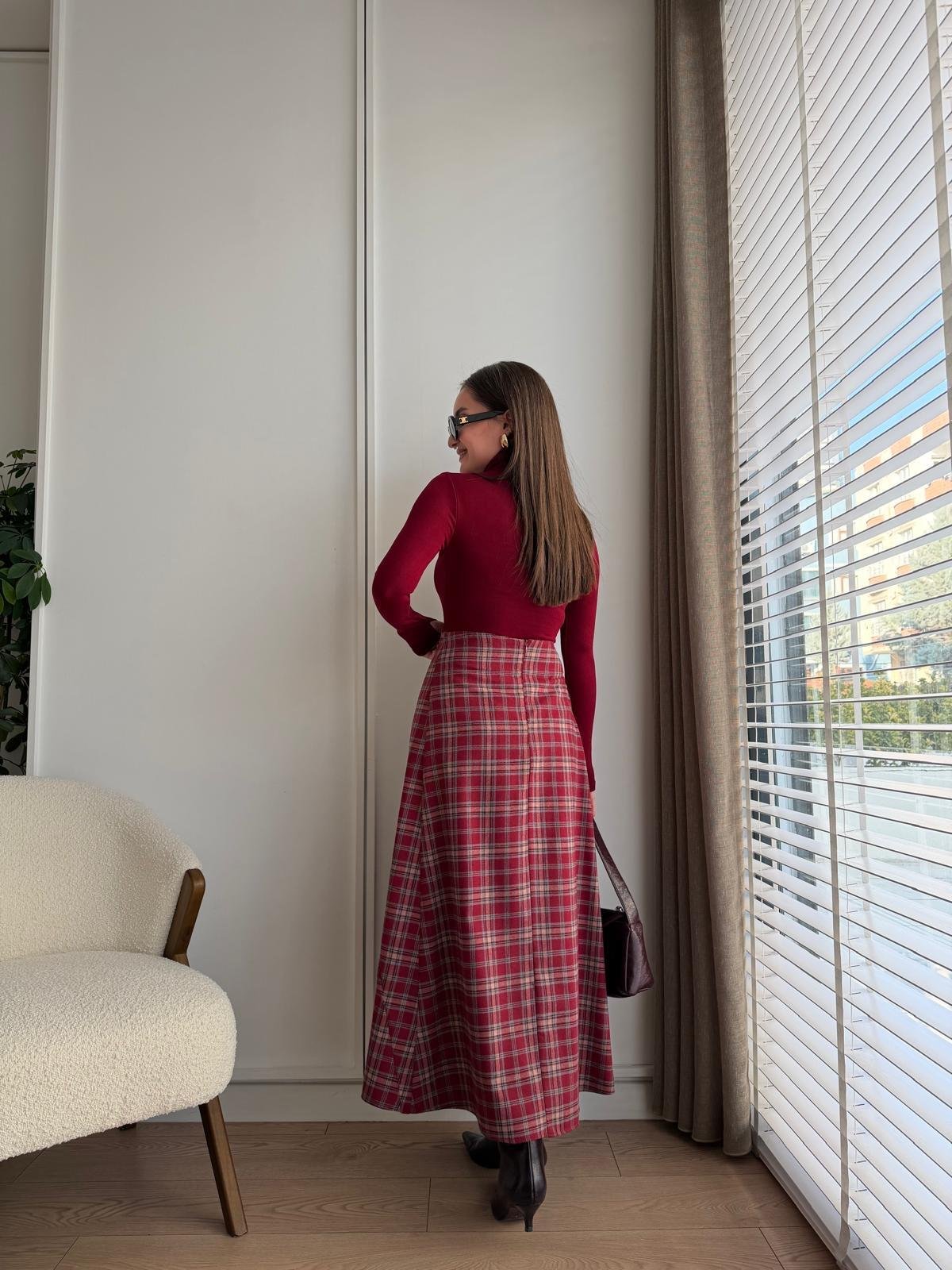 Bordo İnce Pile Detaylı Ekoseli Midi Boy Etek 0377