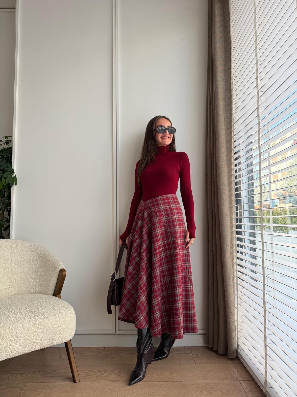 Bordo İnce Pile Detaylı Ekoseli Midi Boy Etek 0377