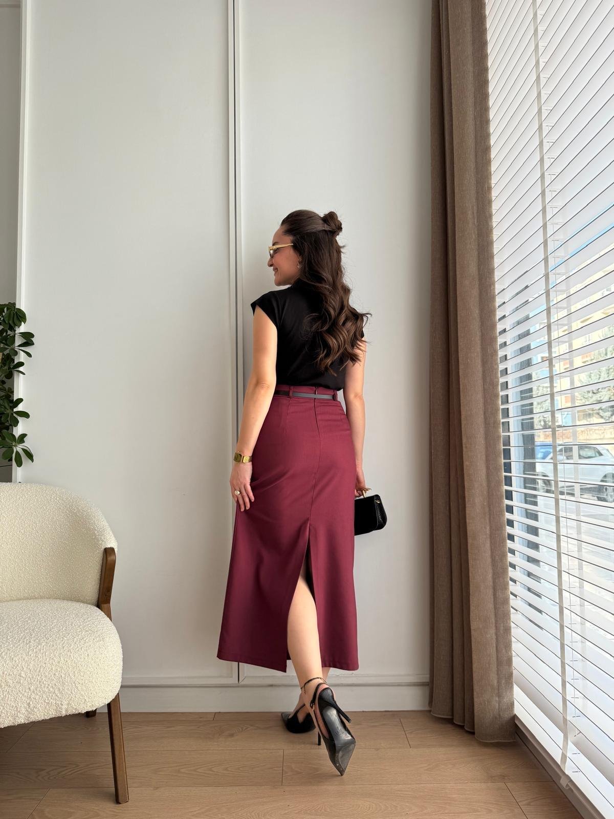 Bordo Kemerli Arkası Yırtmaçlı Etek 1232