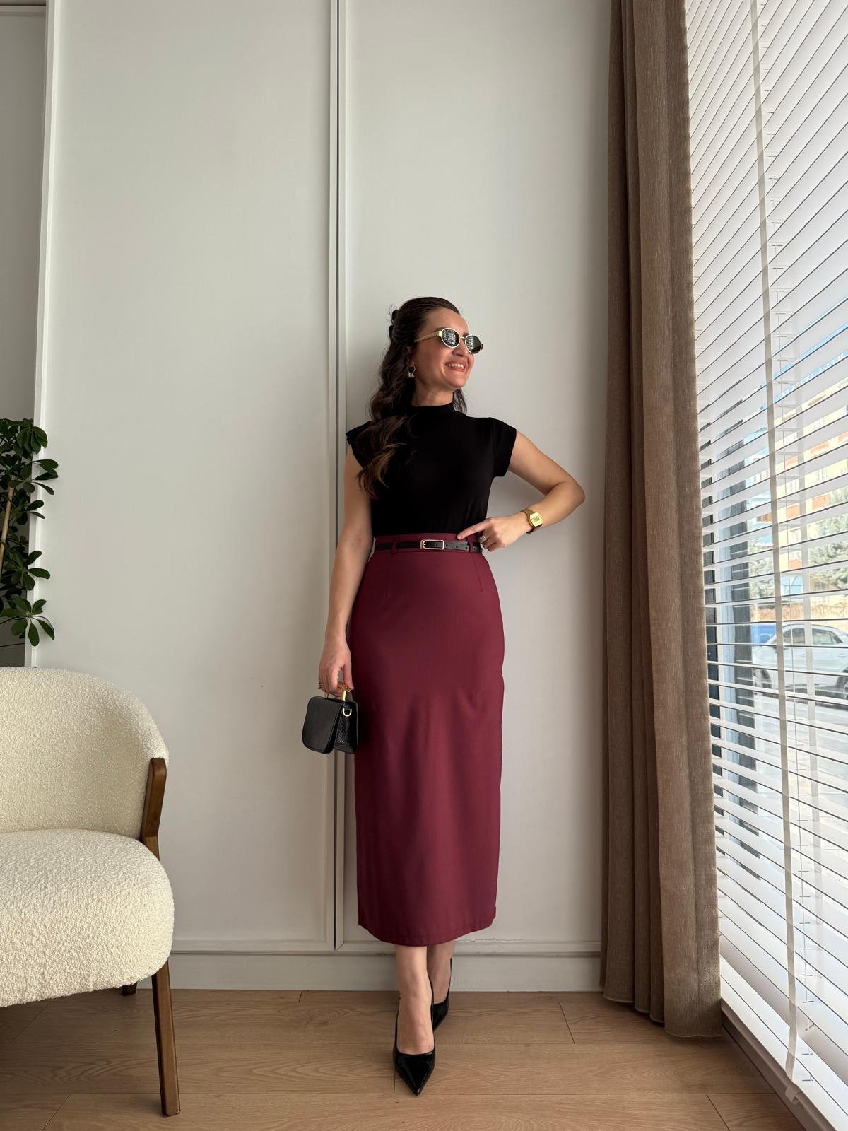 Bordo Kemerli Arkası Yırtmaçlı Etek 1232