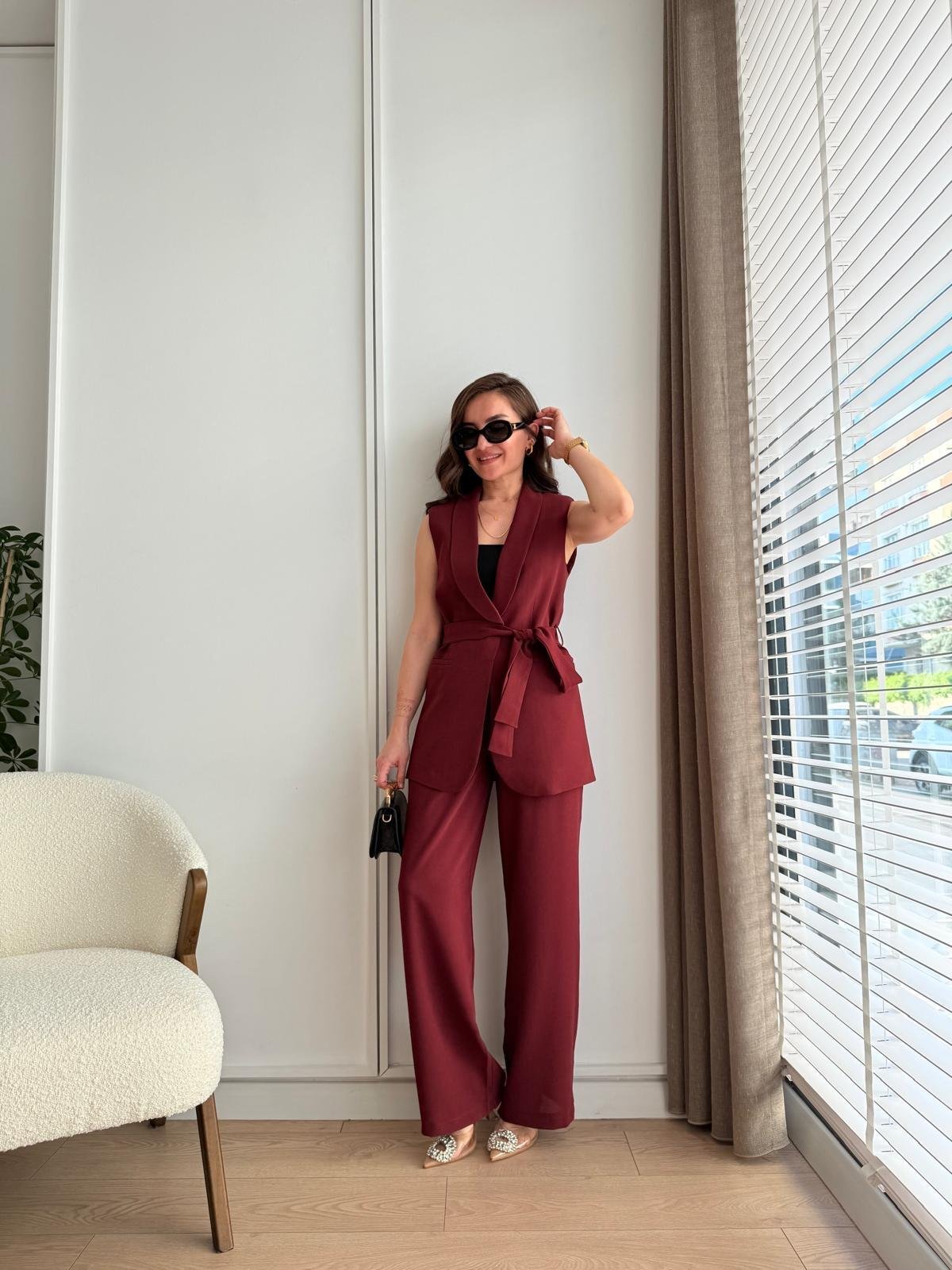 Bordo Kuşaklı Geniş Paça Pantolon Yelek Takım 00163