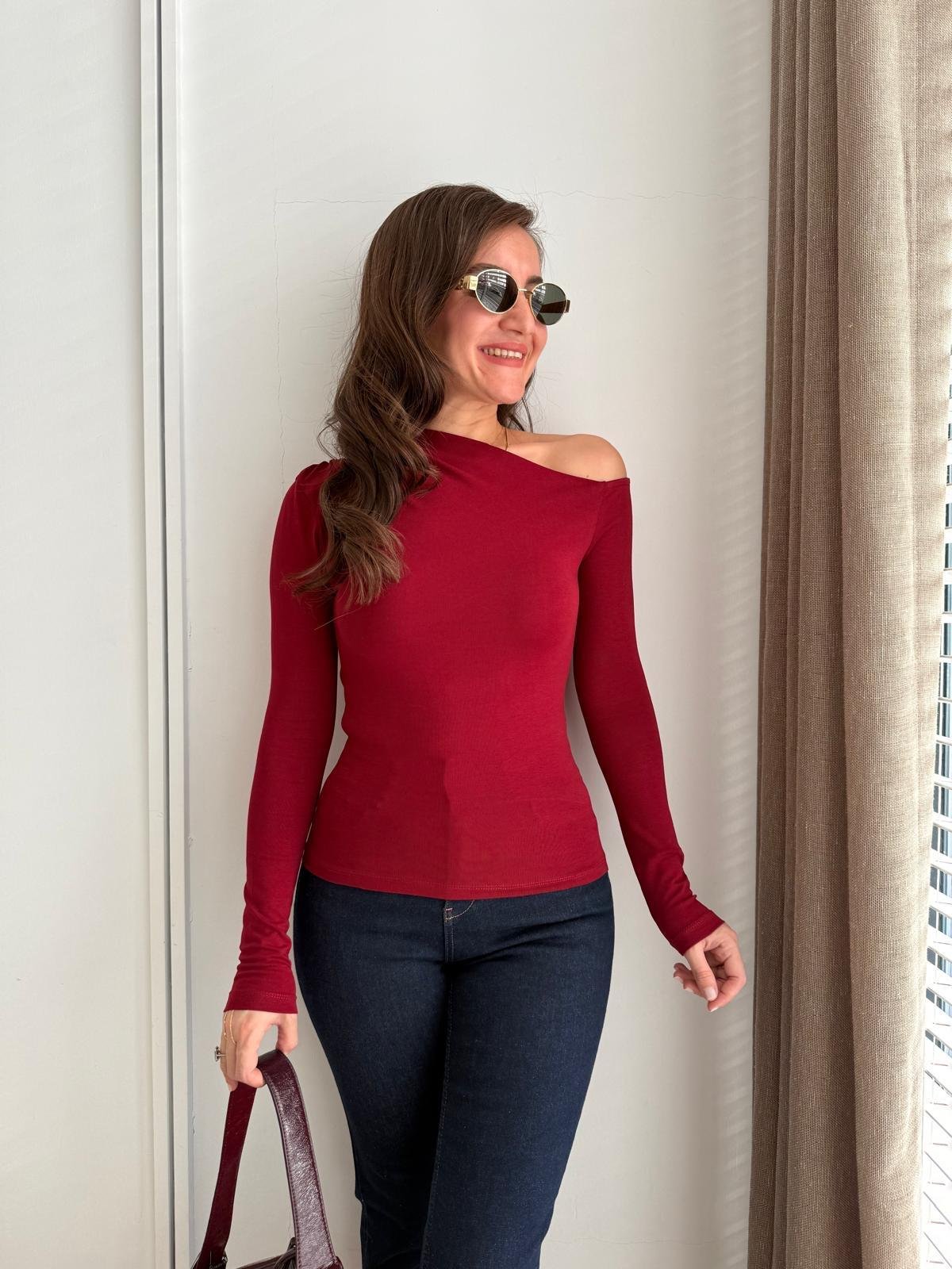 Bordo Omuz Detaylı Bluz 251001
