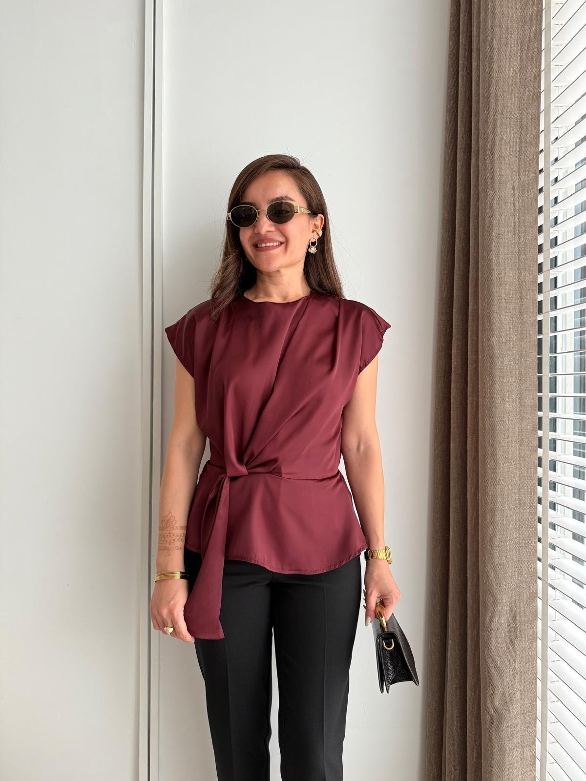 Bordo Premium Seri Bağcık Detaylı Saten Bluz 242201