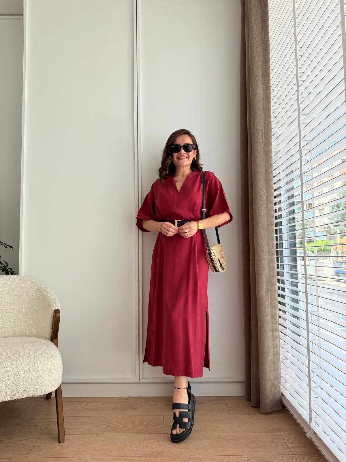 Bordo Tensel Kumaş Kemerli Yanları Yırtmaçlı Elbise 2287
