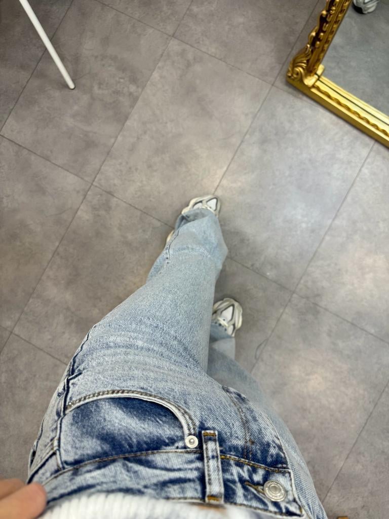 Buz mavisi Ultra Yüksek Bel Straight Leg Jean 5021