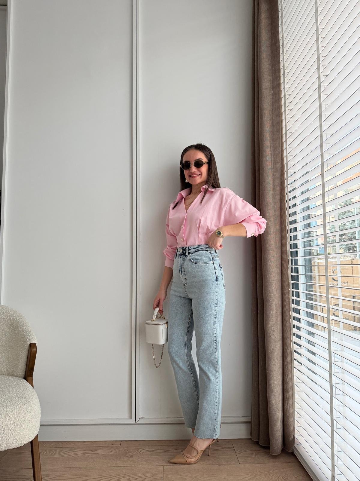 Buz mavisi Yüksek Bel Paçası Kesik Mom Jean 0520