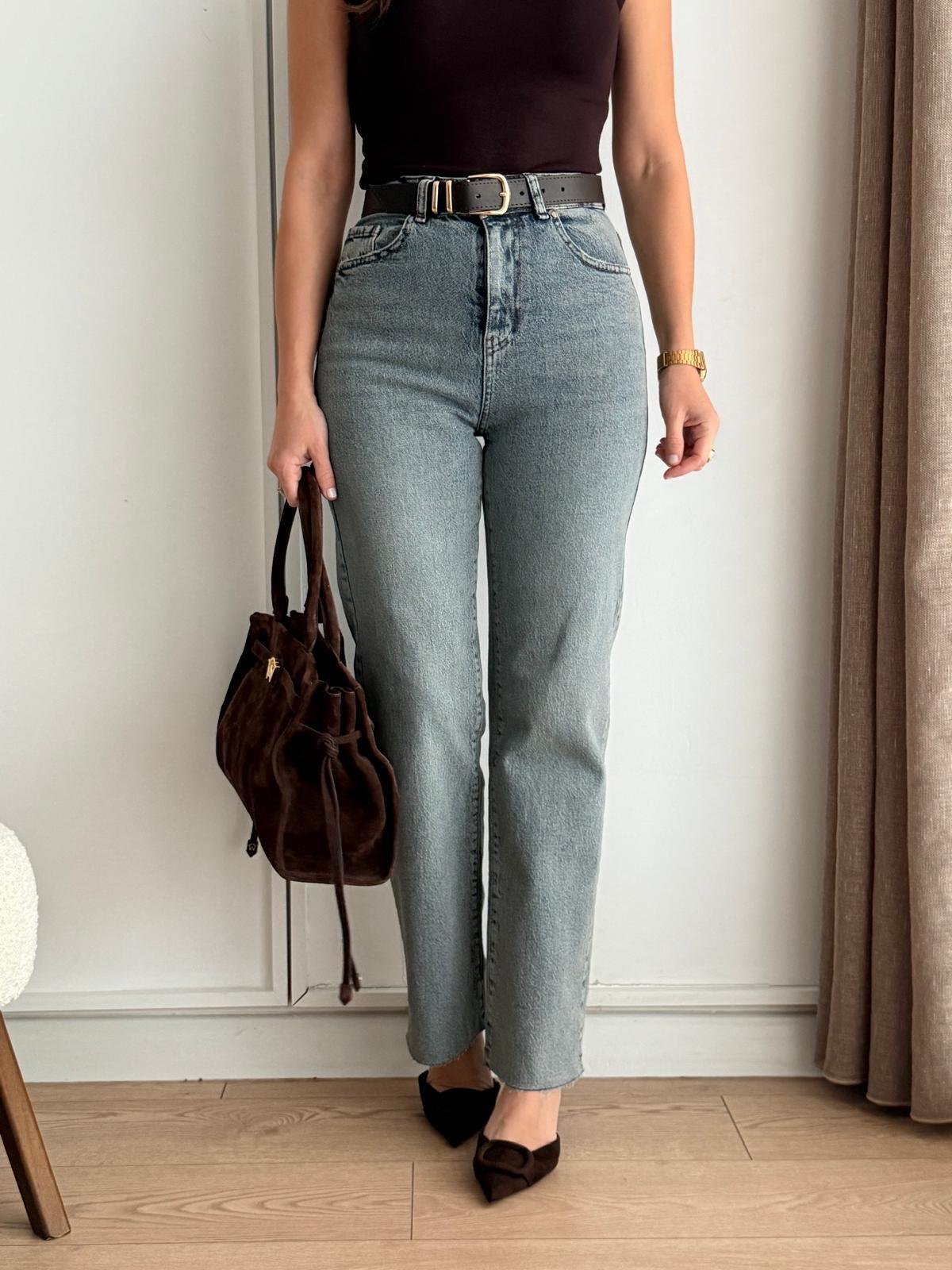 Buz yeşili Kemerli Paçası Kesik Jean 102
