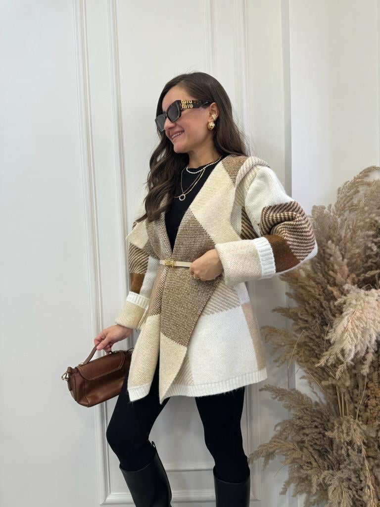 Camel Ekru Desenli Geniş Yaka Kapşonlu Hırka 4077
