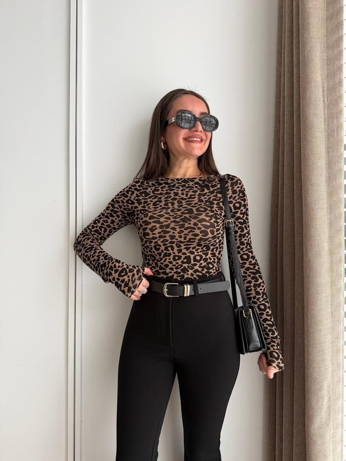 Camel Leopar Desen Kayık Yaka Bluz 17327