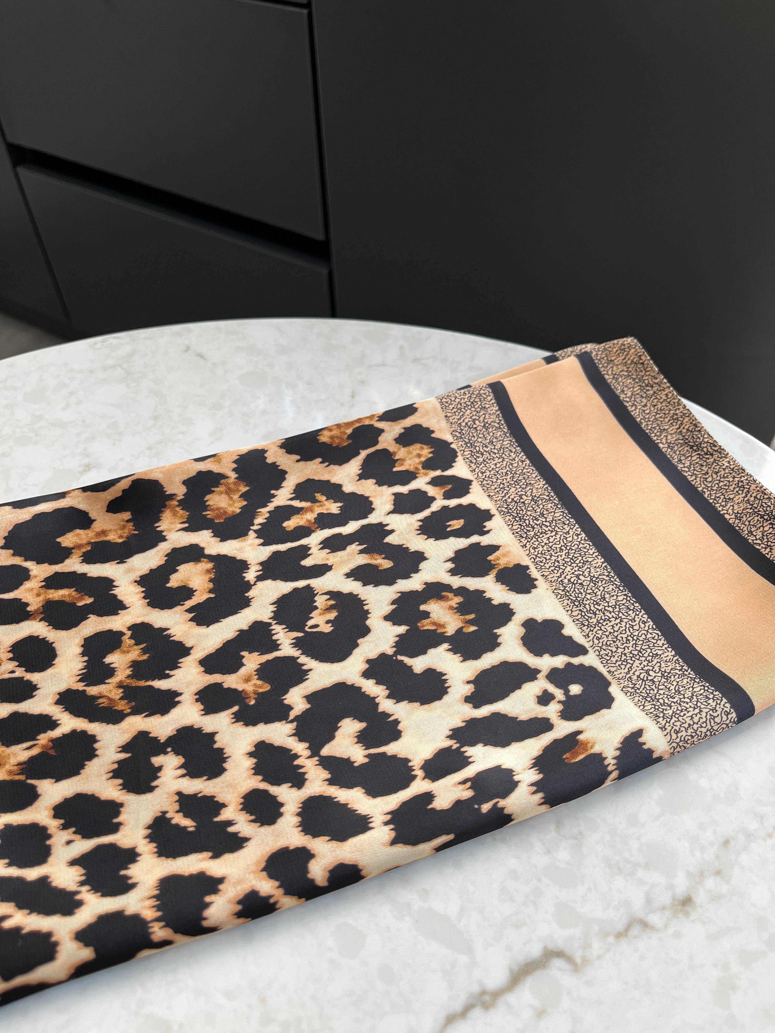 Camel Leopar Desenli Saten Fular F02