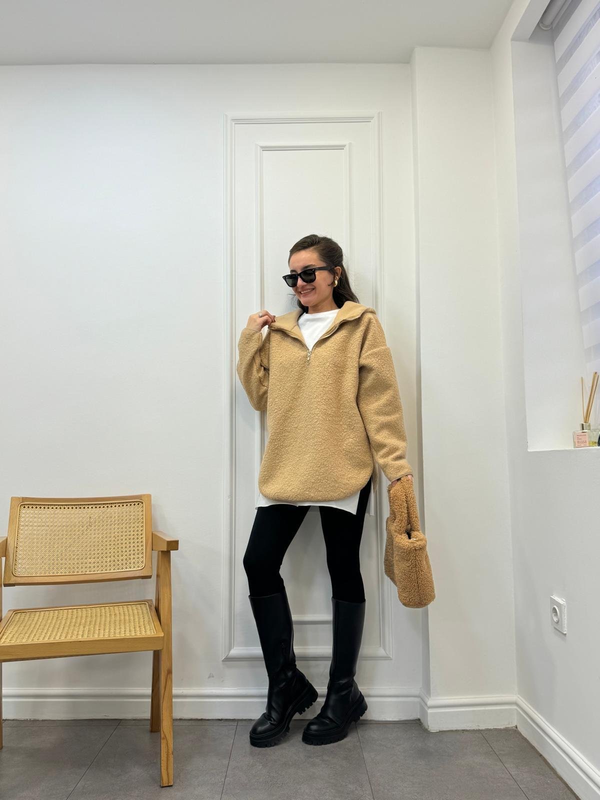 Camel Ön Fermuar Detaylı Kapüşonlu Teddy Sweatshırt 8046