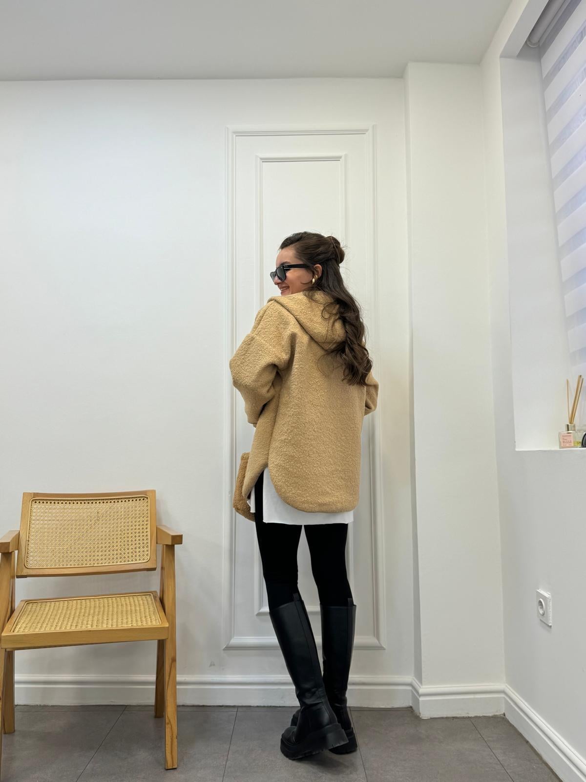 Camel Ön Fermuar Detaylı Kapüşonlu Teddy Sweatshırt 8046