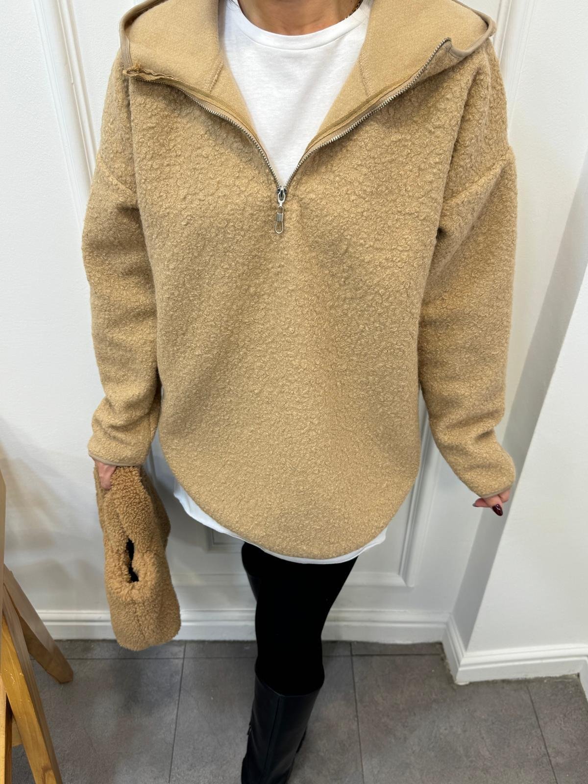 Camel Ön Fermuar Detaylı Kapüşonlu Teddy Sweatshırt 8046