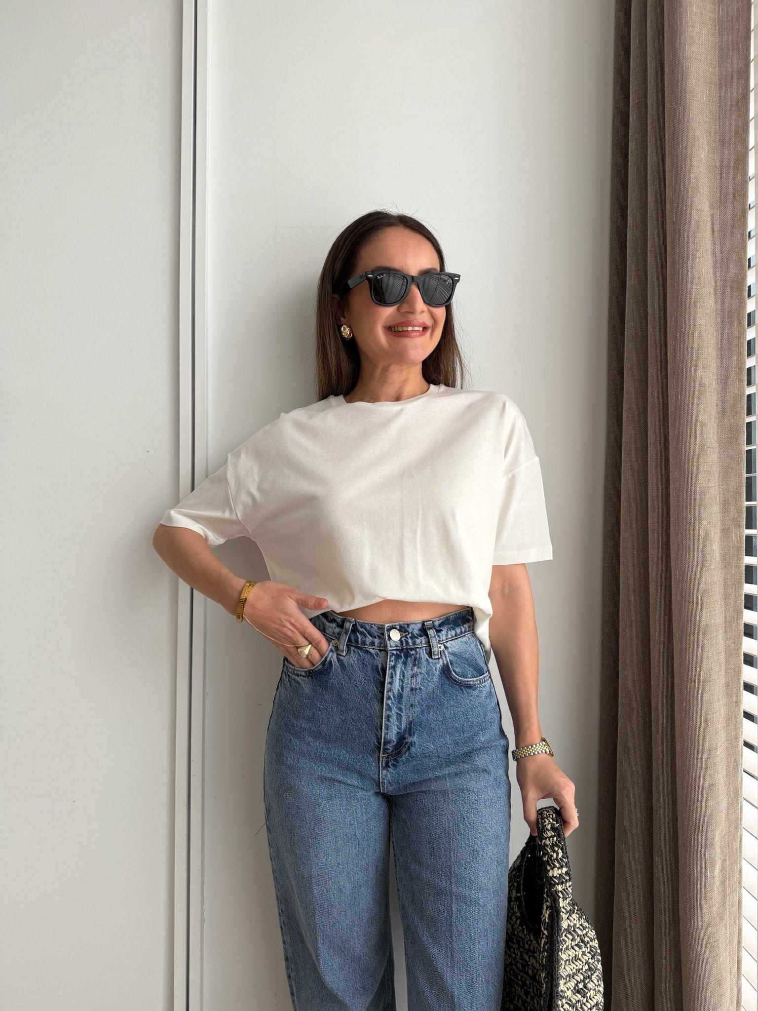 Ekru Bisiklet Yaka Basic Tshirt 3683