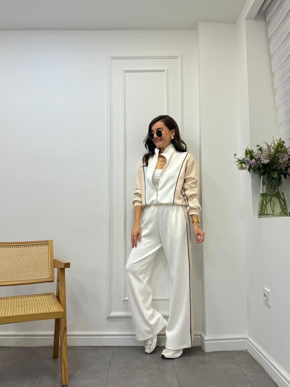 Ekru Biyeli Marka Model Modal Takım 4049