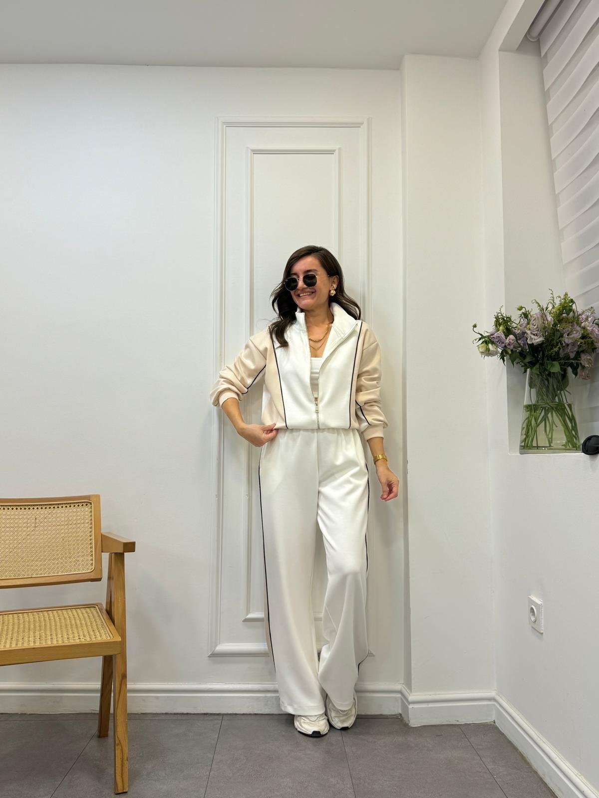 Ekru Biyeli Marka Model Modal Takım 4049