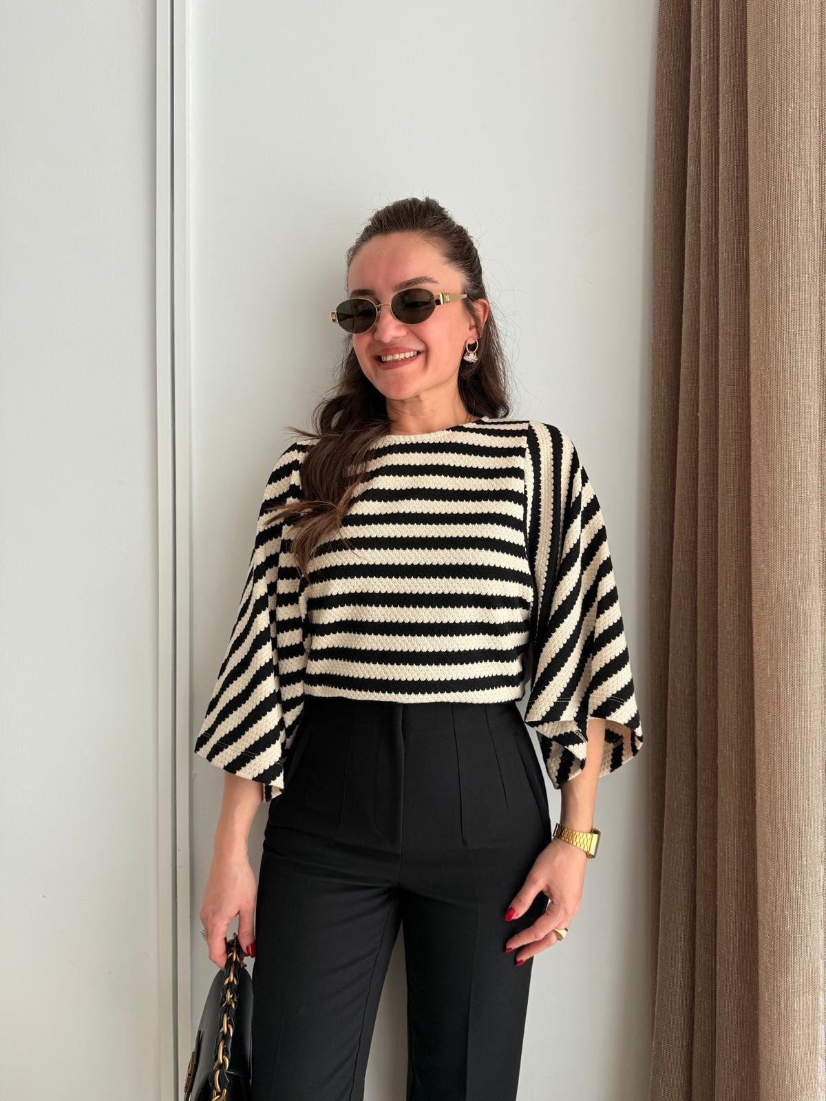 Ekru Çizgili Triko Bluz 29835