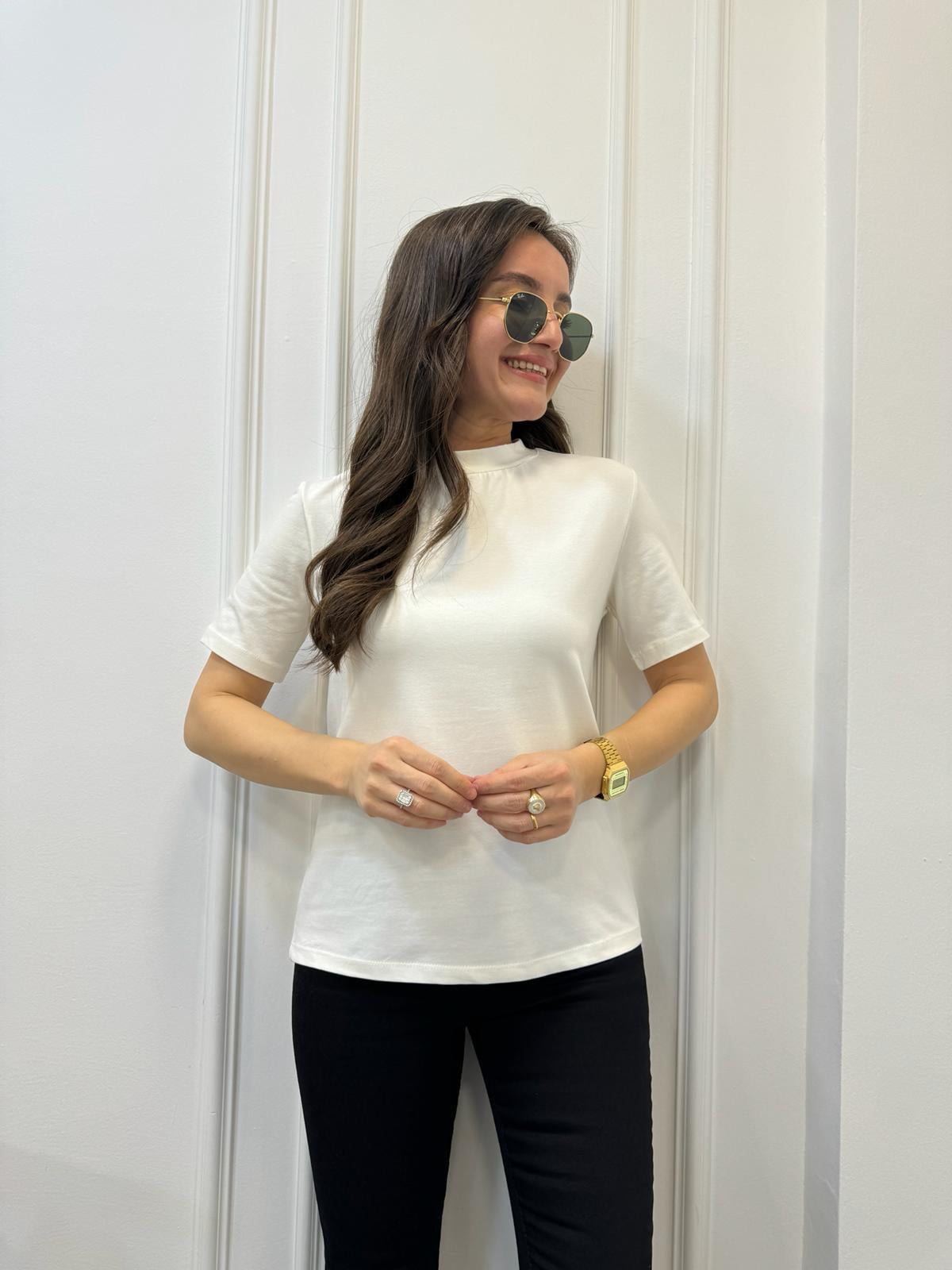 Ekru Dik Yaka Basic Tişört 2941