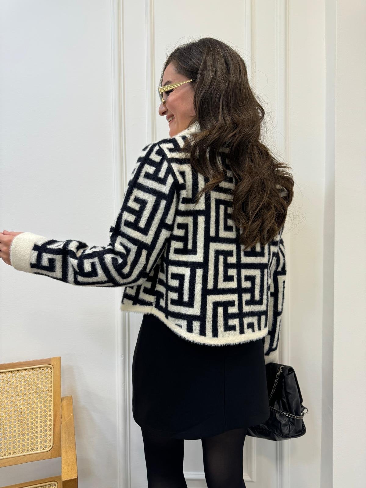 Ekru Geometrik Desen Cep Detaylı Angora Hırka 140204