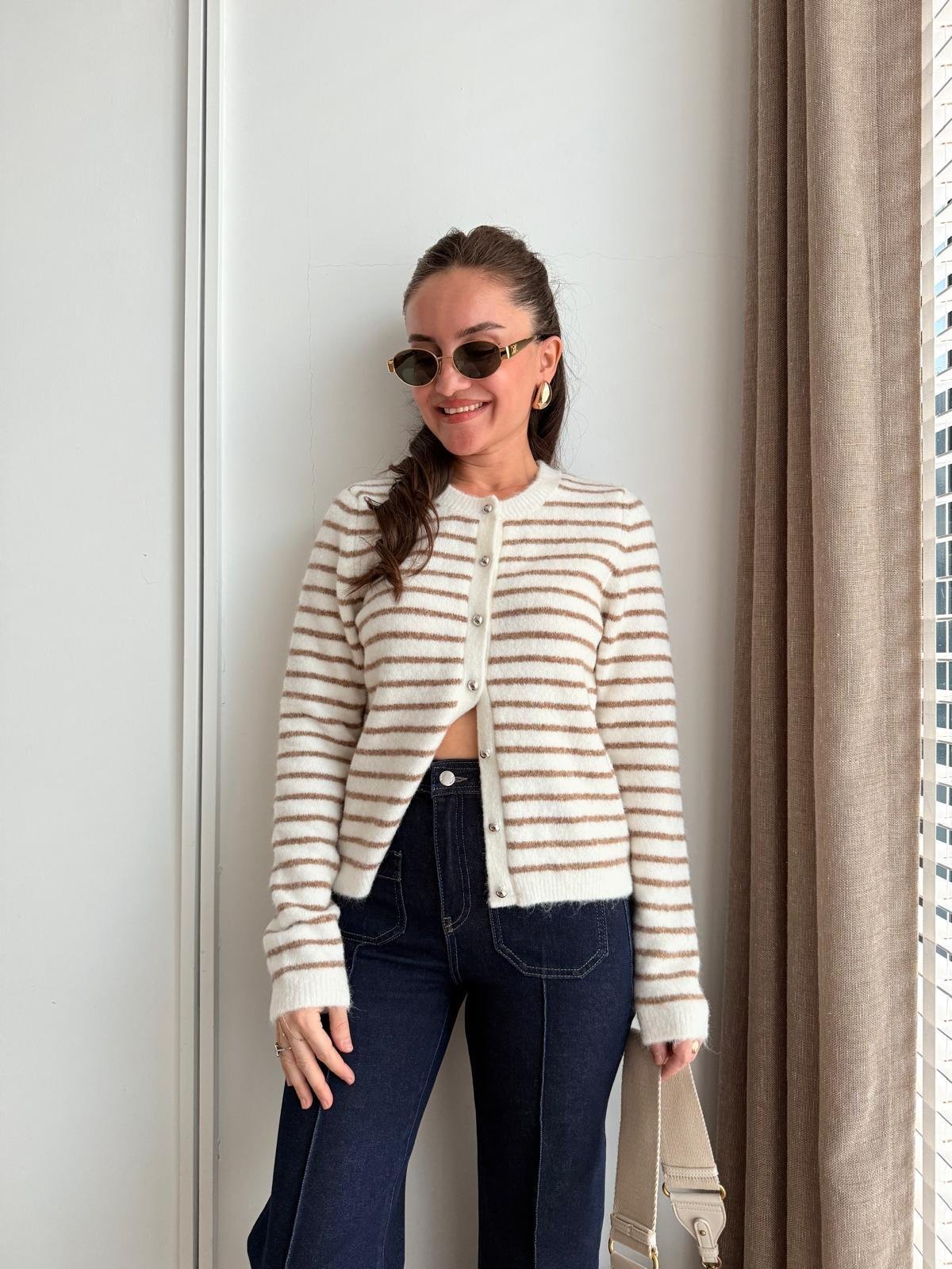 Ekru Gümüş Düğmeli Çizgili Triko Hırka 4870